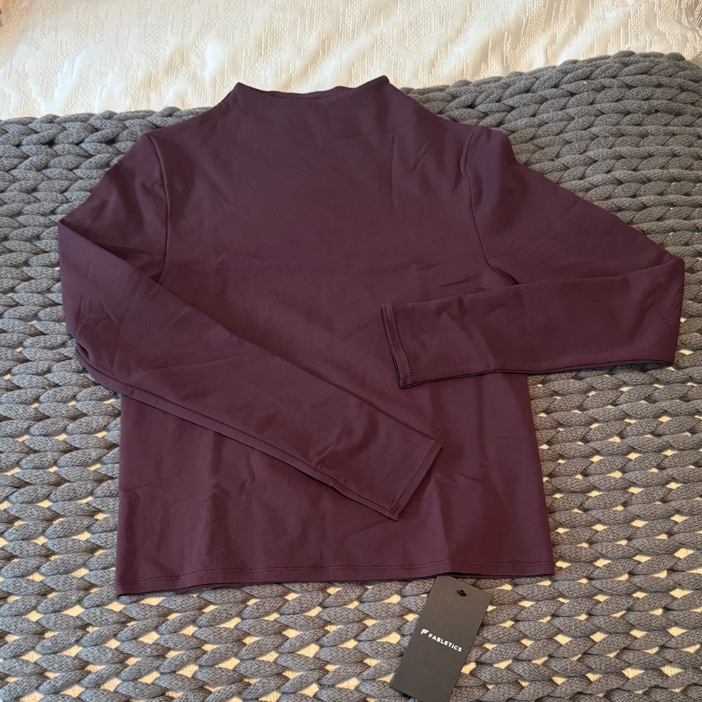 Fabletics Women's Deep Purple Mockneck cropped Athletic top